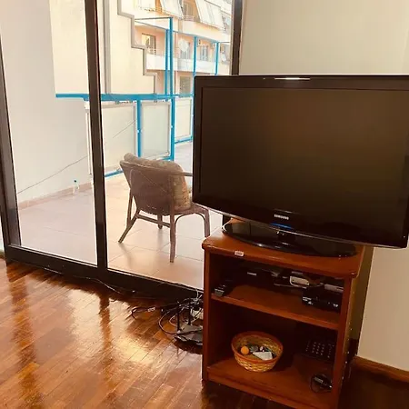Downtown 2 Bedroom Ac Wifi *
