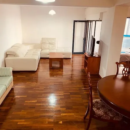 Downtown 2 Bedroom Ac Wifi Apartment Tirana