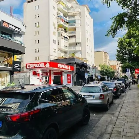 Downtown 2 Bedroom Ac Wifi